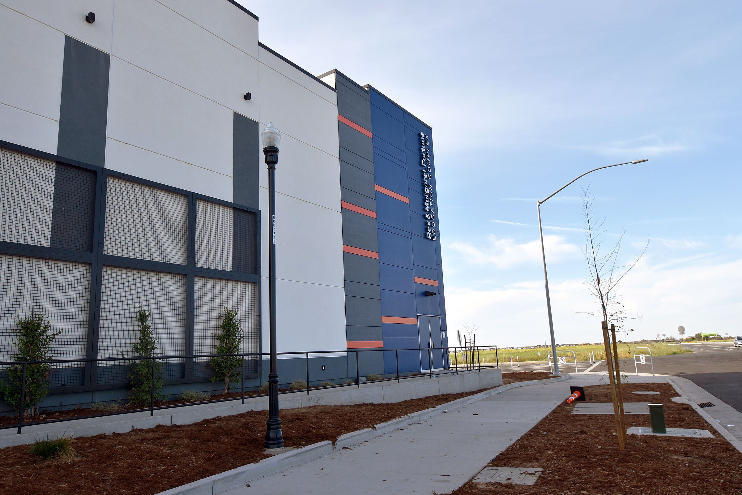 Mta fortuneschool exterior horizontal